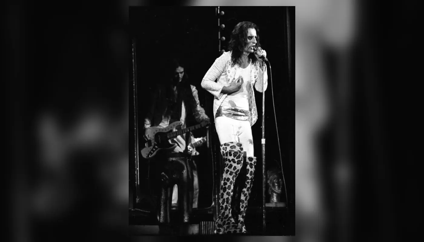Alice Cooper · Oldies Radyo archive