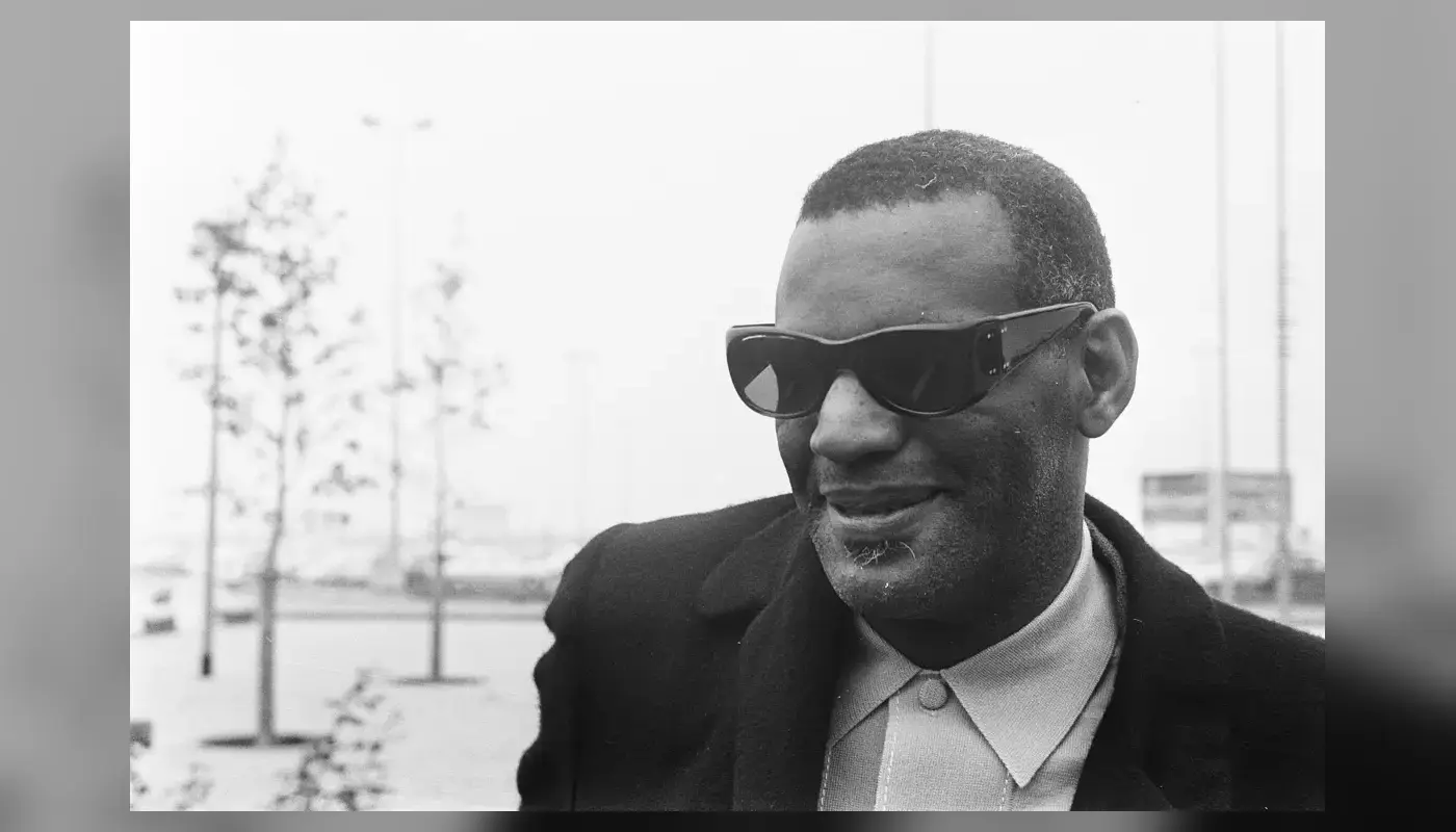Ray Charles · Oldies Radyo archive